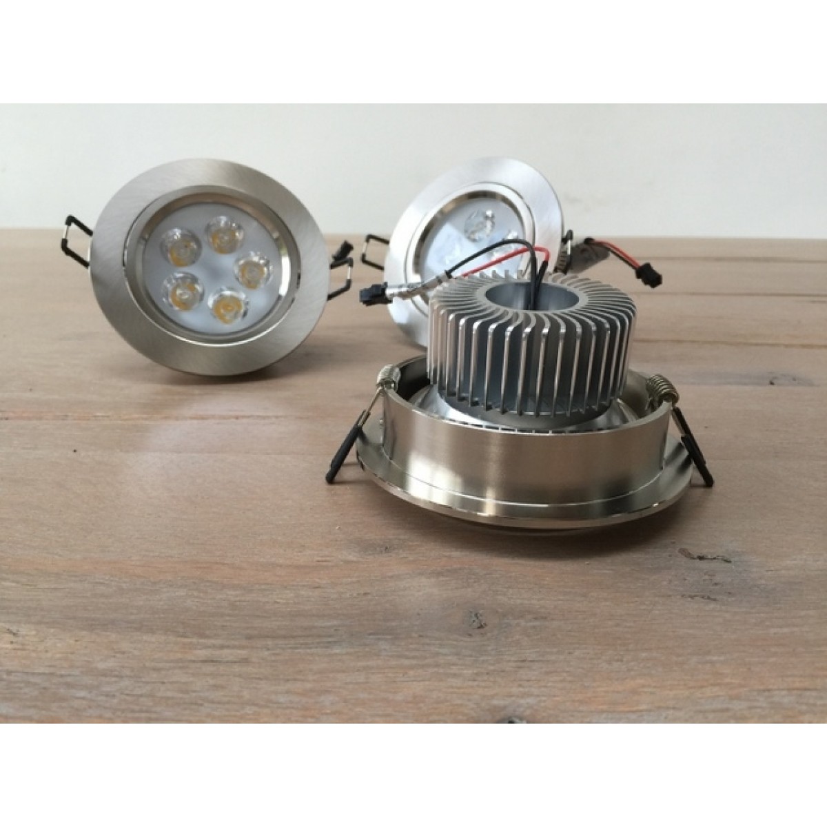 3er-Set LED Einbauleuchten DF-1018 – 12V, 1,8W, 3000K Warmweiß, IP20, 150 Lumen, Inkl. Zuleitung & Konverter
