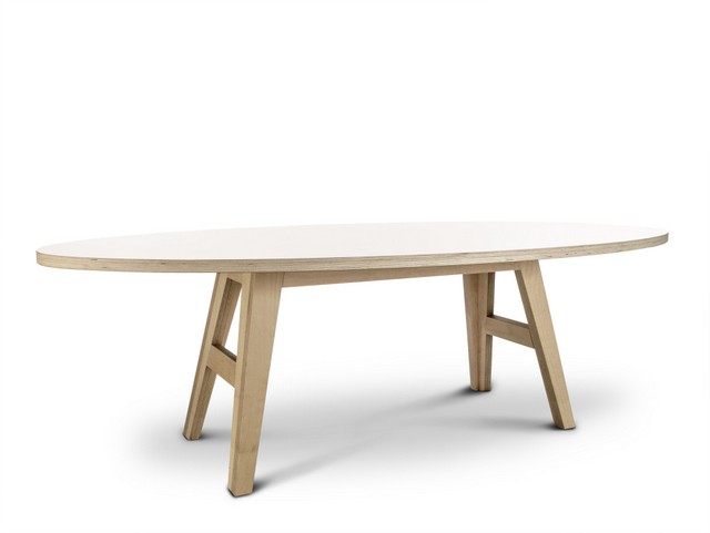 Ovaler design Tisch, Farbe weiß