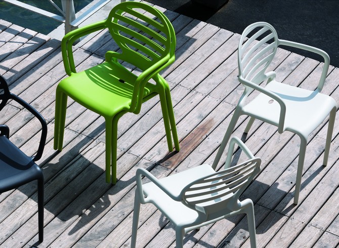 Gartenstuhl weiß-leinen Kunststoff, Stuhl mit Armlehne für den Garten