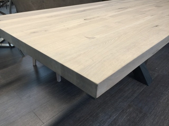 Esstisch Eiche Tischplatte, Tisch Eiche-Tischplatte Industriedesign,  Tischgestell aus Metall, Maße 220 x 100 cm 