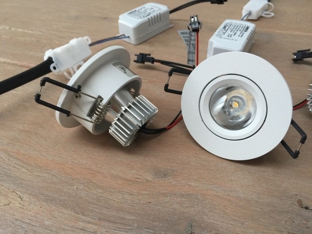 LED Strahler, 3er Set, LED Deckenleuchte weiß, LED Einbauleuchte weiß, Durchmesser 7 cm