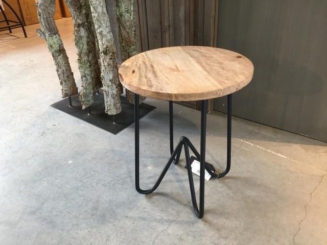 Hocker schwarz Industriedesign Metall-Holz, Hocker Metall schwarz, Höhe 46 cm