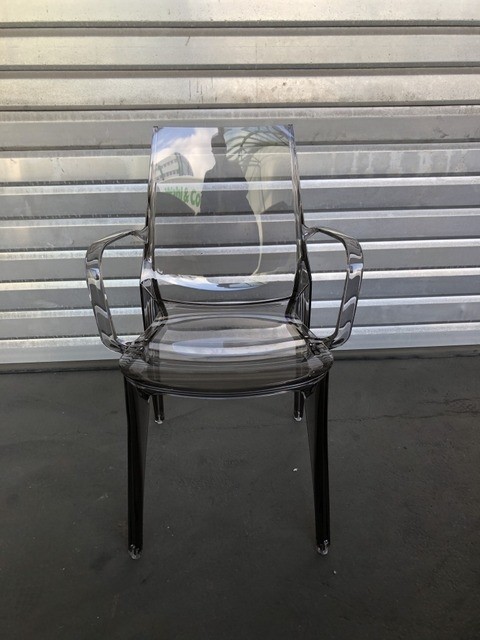Design Stuhl, transparent, stapelbar, recycelbarer Kunststoff 