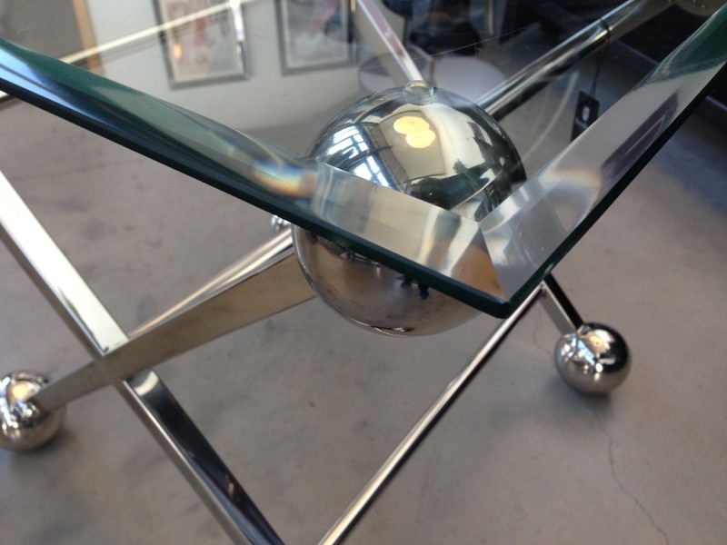 Beistelltisch  Glas-Metall, Tisch Glas verchromt Metall, Höhe 62 cm