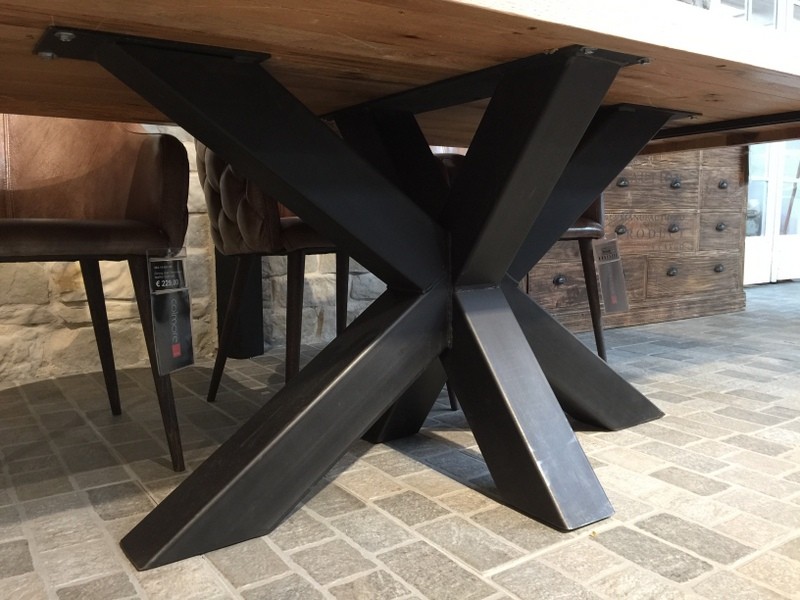 Esstisch Eiche Tischplatte, Tisch Eiche-Tischplatte Industriedesign,  Tischgestell aus Metall, Maße 180 x 90 cm