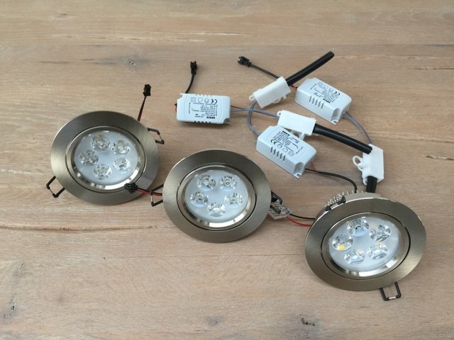 LED Strahler, 3er Set, LED Deckenleuchte weiß, LED Einbauleuchte weiß oder Silber, Durchmesser 10,5 cm